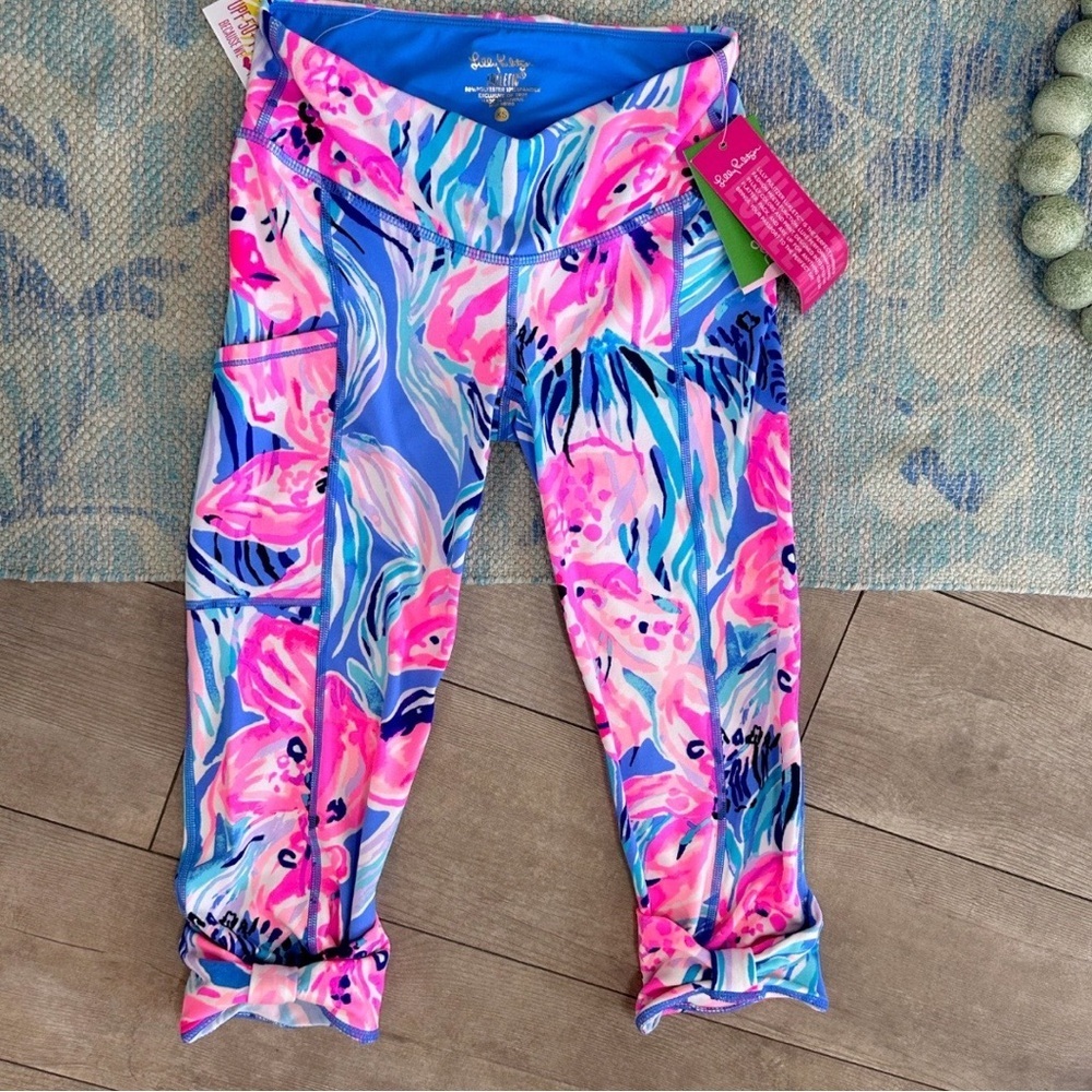 New Lilly Pulitzer Tropical Cropped Leggings Women’s XS Fara Weekender Luxletic
